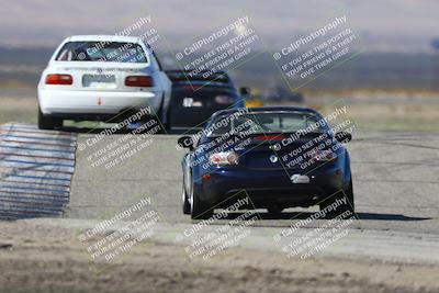 media/Oct-26-2025-CalClub SCCA (Sun) [[8ce1e69566]]/Group 2/Grapevine/